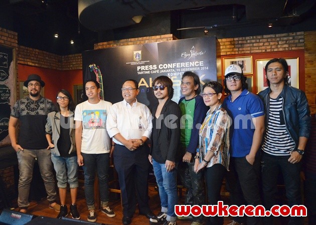 Gambar Foto Drew, J-Rocks dan Dian HP di Jumpa Pers Kompetisi Akustik Enjoy Jakarta