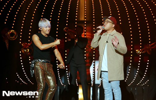 Gambar Foto Kolaborasi Taeyang dan Jeff Bernat di SBS Gayo Daejun 2014