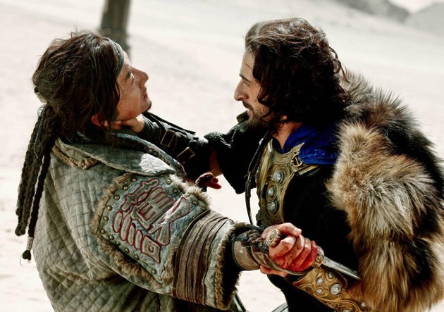 Gambar Foto Akting Jackie Chan dan Adrien Brody di Film 'Dragon Blade'