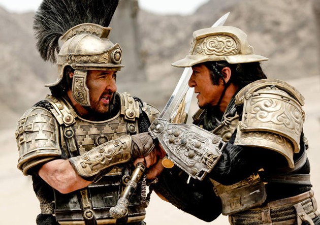 Gambar Foto Akting Jackie Chan dan John Cusack di Film 'Dragon Blade'