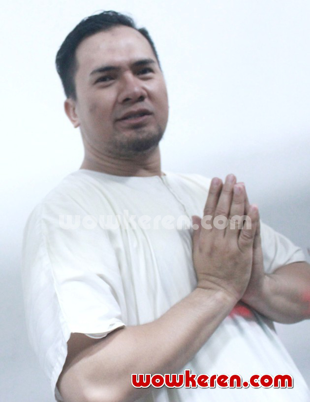 Gambar Foto Saiful Jamil Ditemui Seusai Mengisi Acara 'Duo Pedang'