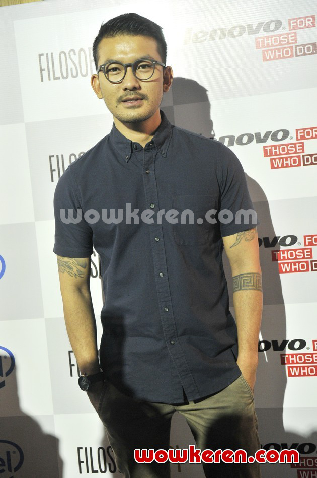Gambar Foto Rio Dewanto di Jumpa Pers Film 'Filosofi Kopi'