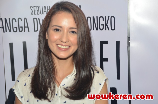 Gambar Foto Julie Estelle di Syukuran Film 'Filosofi Kopi'