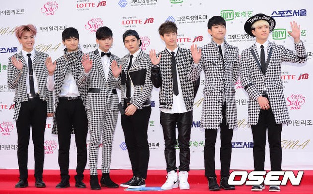 Gambar Foto GOT7 di Red Carpet Seoul Music Awards 2015