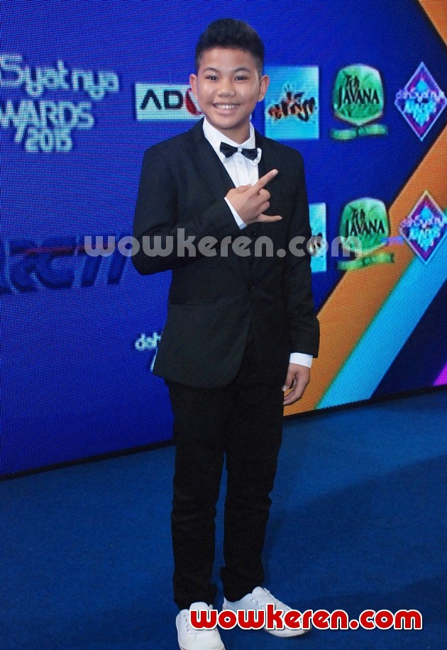 Gambar Foto Tegar Hadir di Dahsyatnya Awards 2015