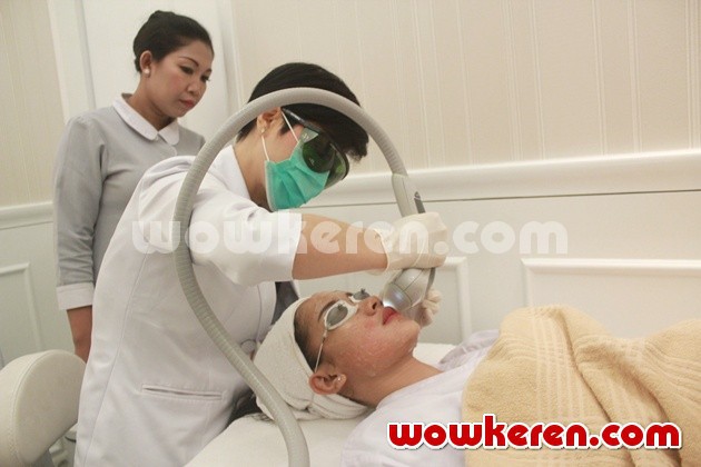 Gambar Foto Cita Citata Jalani Perawatan Kulit