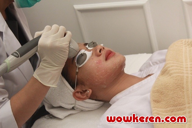 Gambar Foto Cita Citata Jalani Perawatan Kulit