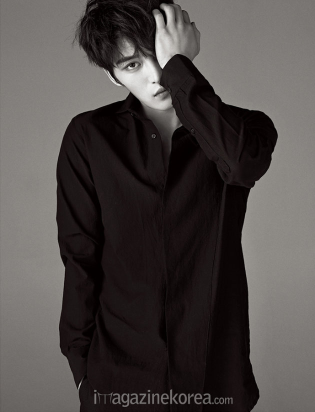 Gambar Foto Hero Jaejoong JYJ di Majalah Harper's Bazaar Edisi Februari 2015