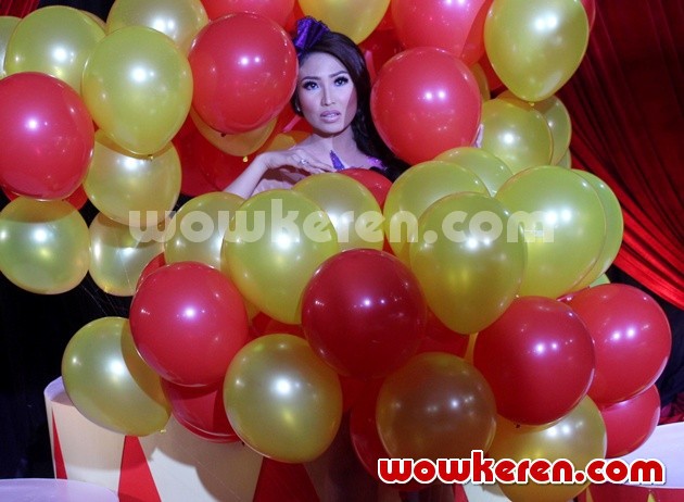 Gambar Foto Ayu Dewi Syuting Video Klip 'Hati yang Tepat'