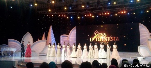 Gambar Foto Malam Penobatan Miss Indonesia 2015