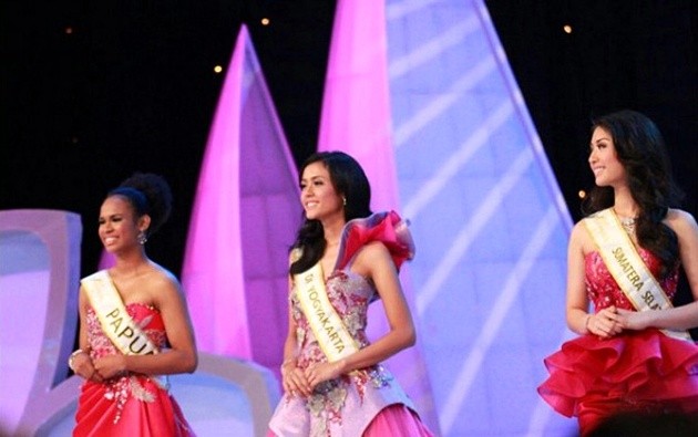 Gambar Foto Miss Papua, Miss D.I. Yogyakarta dan Miss Sumatera Selatan Masuk dalam 3 Besar