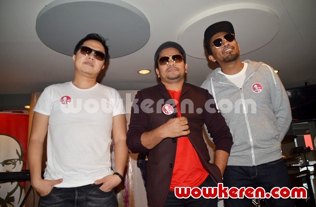 Tompi Berita, Foto, Video, Lirik Lagu, Profil & Bio Tompi Berita, Foto, Video, Lirik Lagu, Profil & Bio