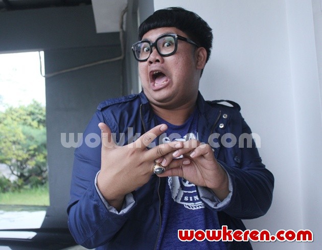 Gambar Foto Ricky Cuaca Ditemui di Kediamannya
