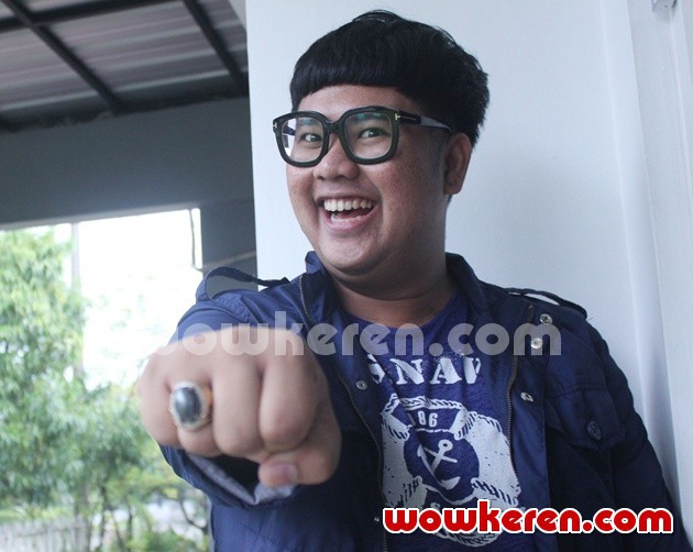 Gambar Foto Ricky Cuaca Ditemui di Kediamannya