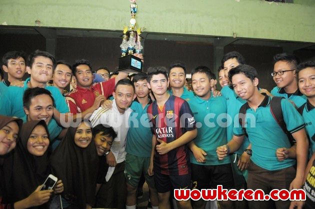 Gambar Foto Aliando Saat Ditemui di Gor Bekasi, Jawa Barat