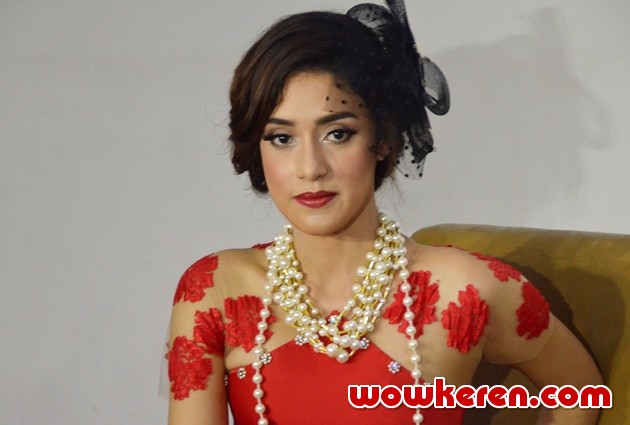 Gambar Foto Fairuz A. Rafiq Syuting Video Klip 'Eeiiss'