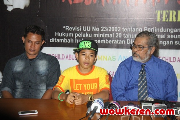 Gambar Foto Tegar Gelar Jumpa Pers Terkait Kasus Pelecehan Seksual Manajernya