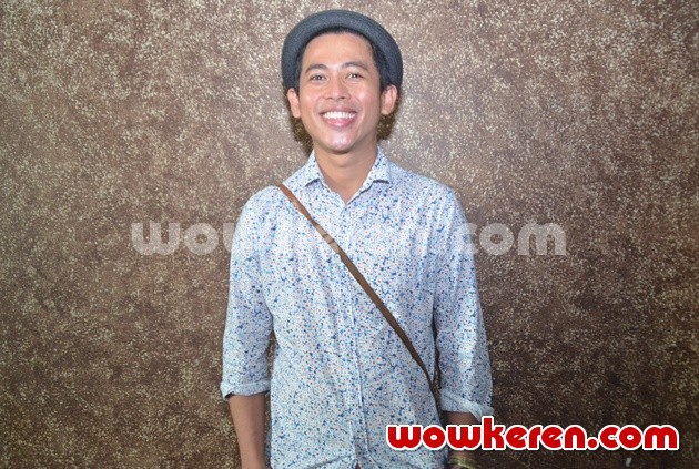 Gambar Foto Budi Doremi Disela Latihan Konser 'Gelas-Gelas Kaca'