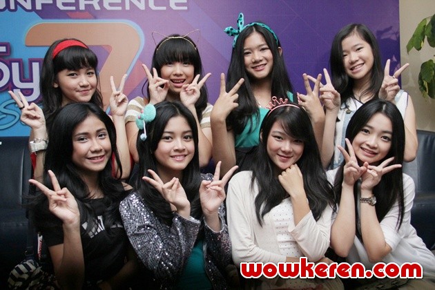 Gambar Foto Teenibelle di Press Conference HUT 'Dahsyat' ke-7