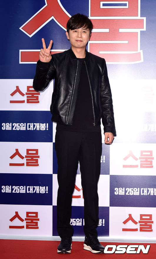 Gambar Foto Kim Min Jong di VIP Premiere Film 'Twenty'