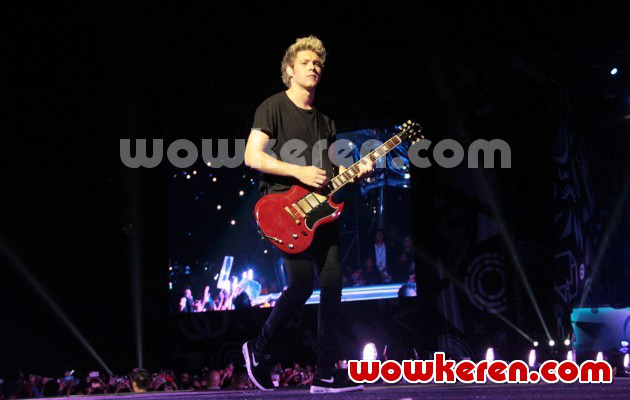 Gambar Foto Niall Horan One Direction di Konser 'On The Road Again Tour 2015' Jakarta