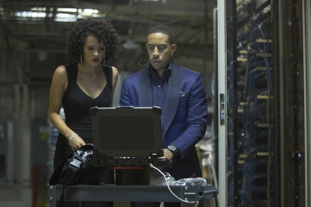 Gambar Foto Nathalie Emmanuel dan Ludacris di Film 'Furious 7'