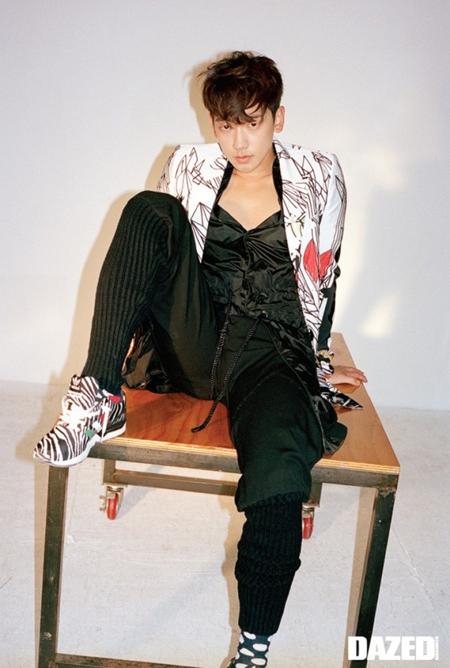 Gambar Foto Rain di  Majalah Dazed & Confused Korea Edisi Januari 2015
