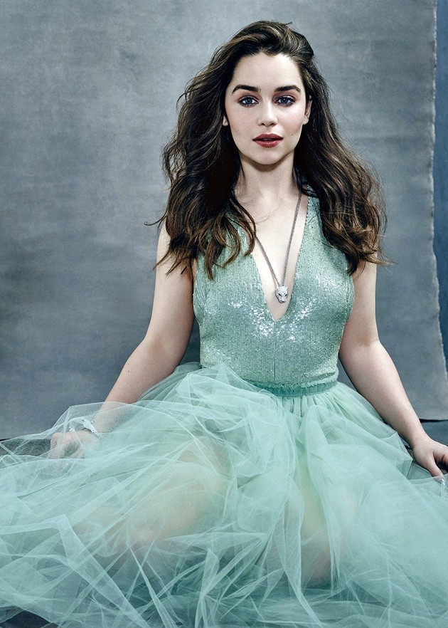 Gambar Foto Emilia Clarke di Majalah The Hollywood Reporter Edisi 3-10 April 2015