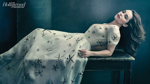 Gambar Foto Emilia Clarke di Majalah The Hollywood Reporter Edisi 3-10 April 2015