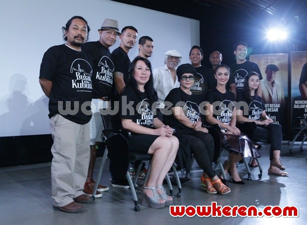 Gambar Foto Jumpa Pers Film 'Bulan di Atas Kuburan'