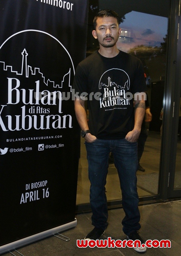 Gambar Foto Rio Dewanto di Jumpa Pers Film 'Bulan di Atas Kuburan'