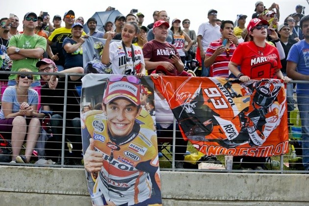 Gambar Foto Pendukung Setia Marc Marquez