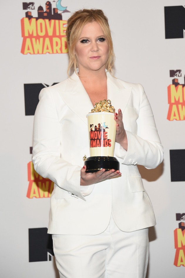 Gambar Foto Amy Schumer di MTV Movie Awards 2015