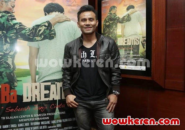 Gambar Foto Judika di Gala Premier Film 'Toba Dreams'