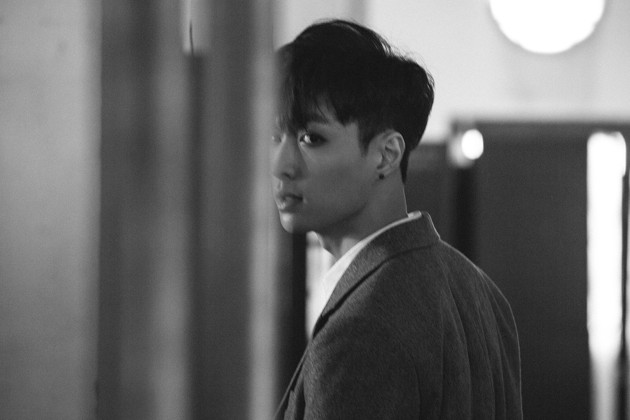 Gambar Foto Lay EXO di Teaser Album 'Exodus'