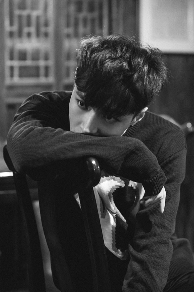 Gambar Foto Lay EXO di Teaser Album 'Exodus'