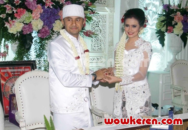 Gambar Foto Akad Nikah Hengky Kurniawan dan Sonya Fatmala