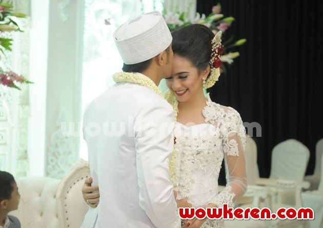 Gambar Foto Akad Nikah Hengky Kurniawan dan Sonya Fatmala