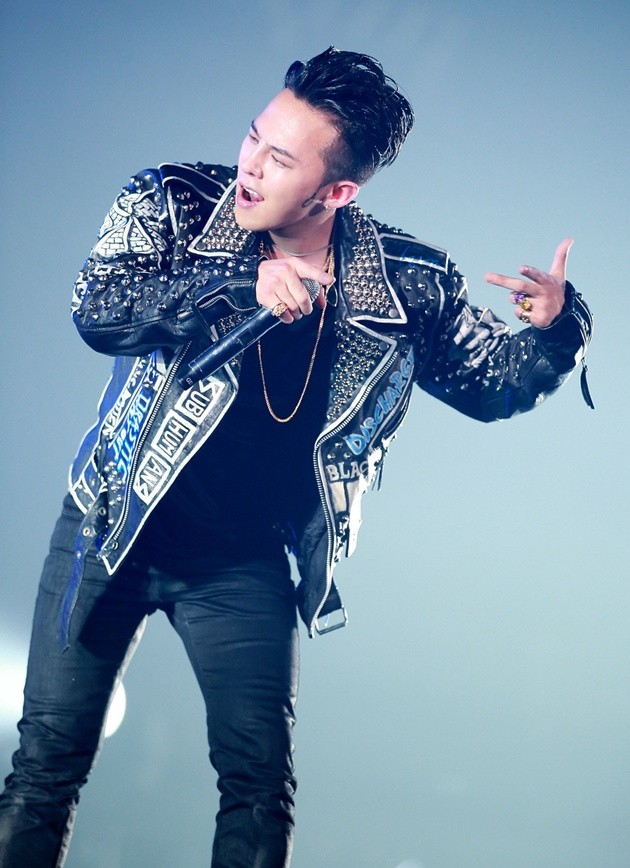 Gambar Foto Leader Big Bang G-Dragon di Konser Comeback 'Made'
