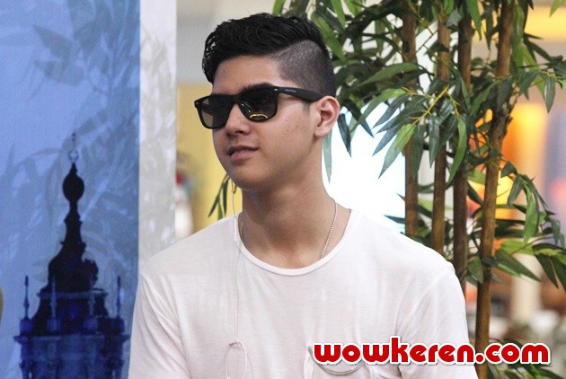 Gambar Foto Al Ghazali di Acara Launching Buku 'LDR'