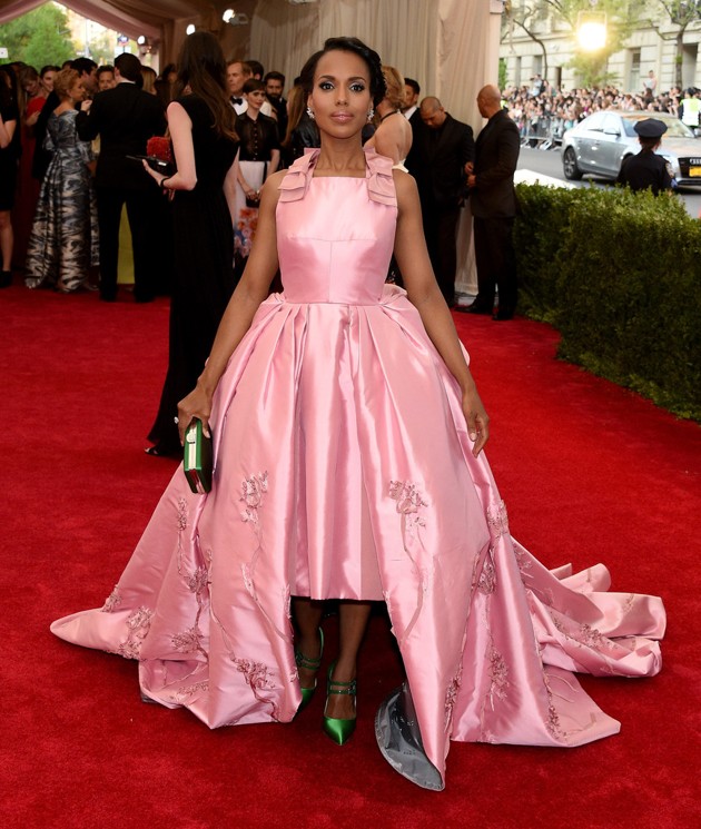 Gambar Foto Kerry Washington Hadir di Met Gala 2015