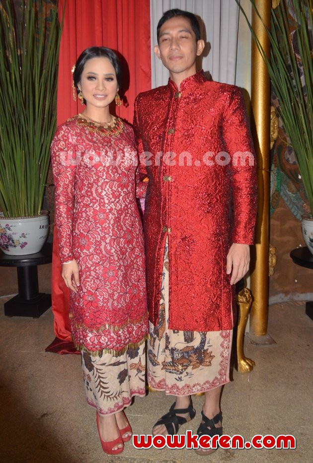 Gambar Foto Jumpa Pers Andien dan Irfan Wahyudi Sebelum Resepsi Pernikahan