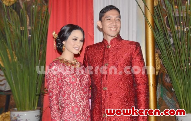 Gambar Foto Jumpa Pers Andien dan Irfan Wahyudi Sebelum Resepsi Pernikahan