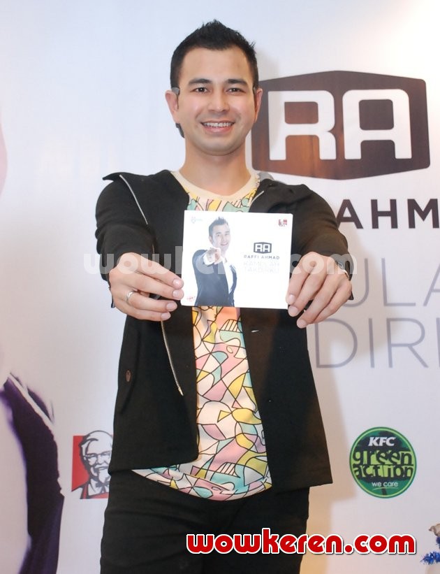 Gambar Foto Raffi Ahmad Saat Launching Album 'Kamulah Takdirku'