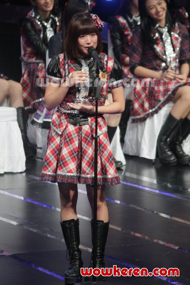 Gambar Foto Haruka Nakagawa Saat Pengumuman Single ke-10 JKT48