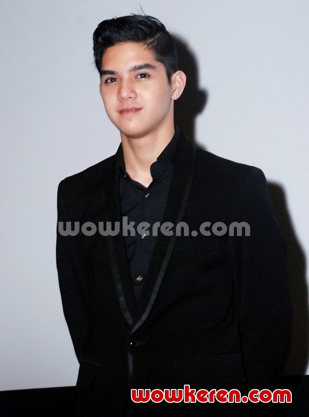 Gambar Foto Al Ghazali Hadiri Gala Premier Film 'LDR'