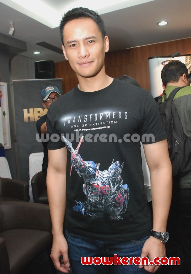 Foto Choky Sitohang di Press Conference Dubbing 'Transformers: Age of Extinction'