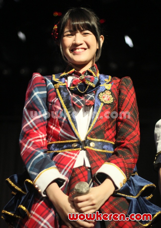 Gambar Foto Viny JKT48 di Press Conference Launching Single ke 10 'Refrain Penuh Harapan'