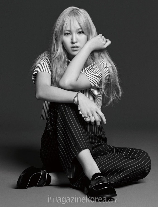 Gambar Foto Wendy Red Velvet di Majalah Harper's Bazaar Edisi Mei 2015