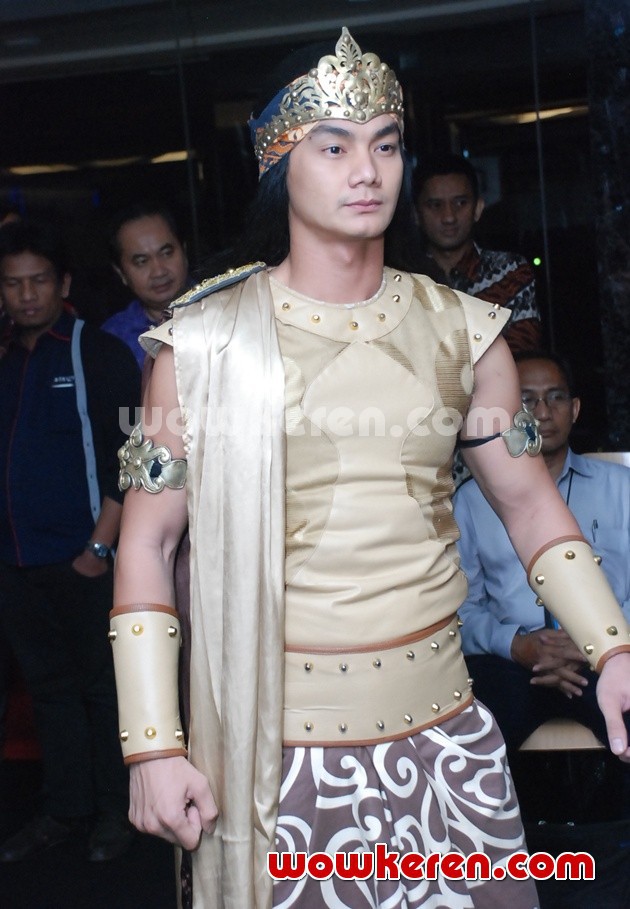 Gambar Foto Agung Saga di Press Conference Sinetron 'Arjuna'